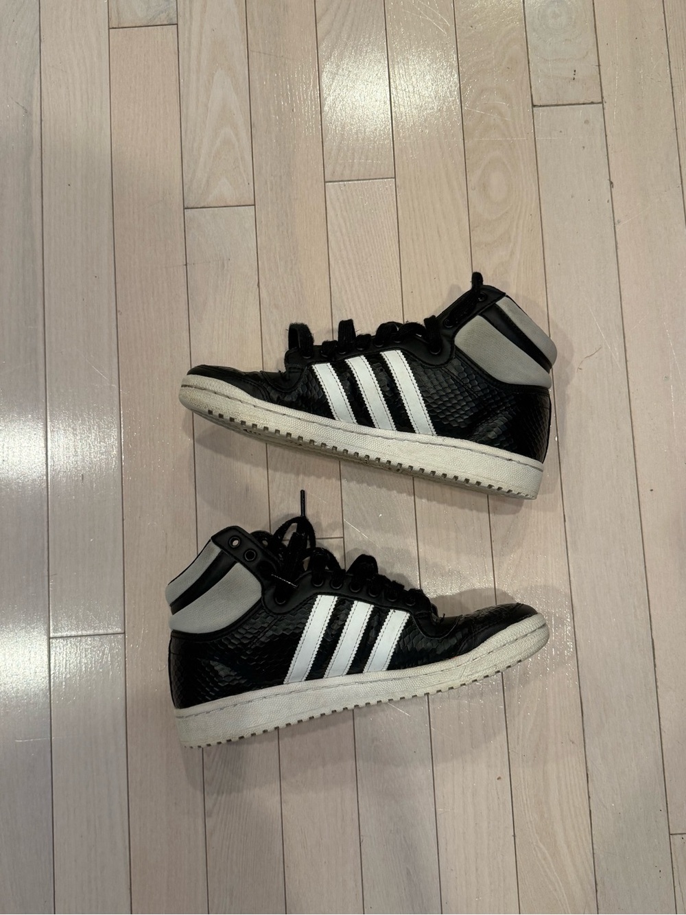 Vintage Adidas Top Ten Snake Print High Tops - Picture 3 of 6